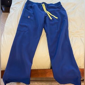 Figs brand Kade cargo pants in winning blue. Excellent condition, worn once.